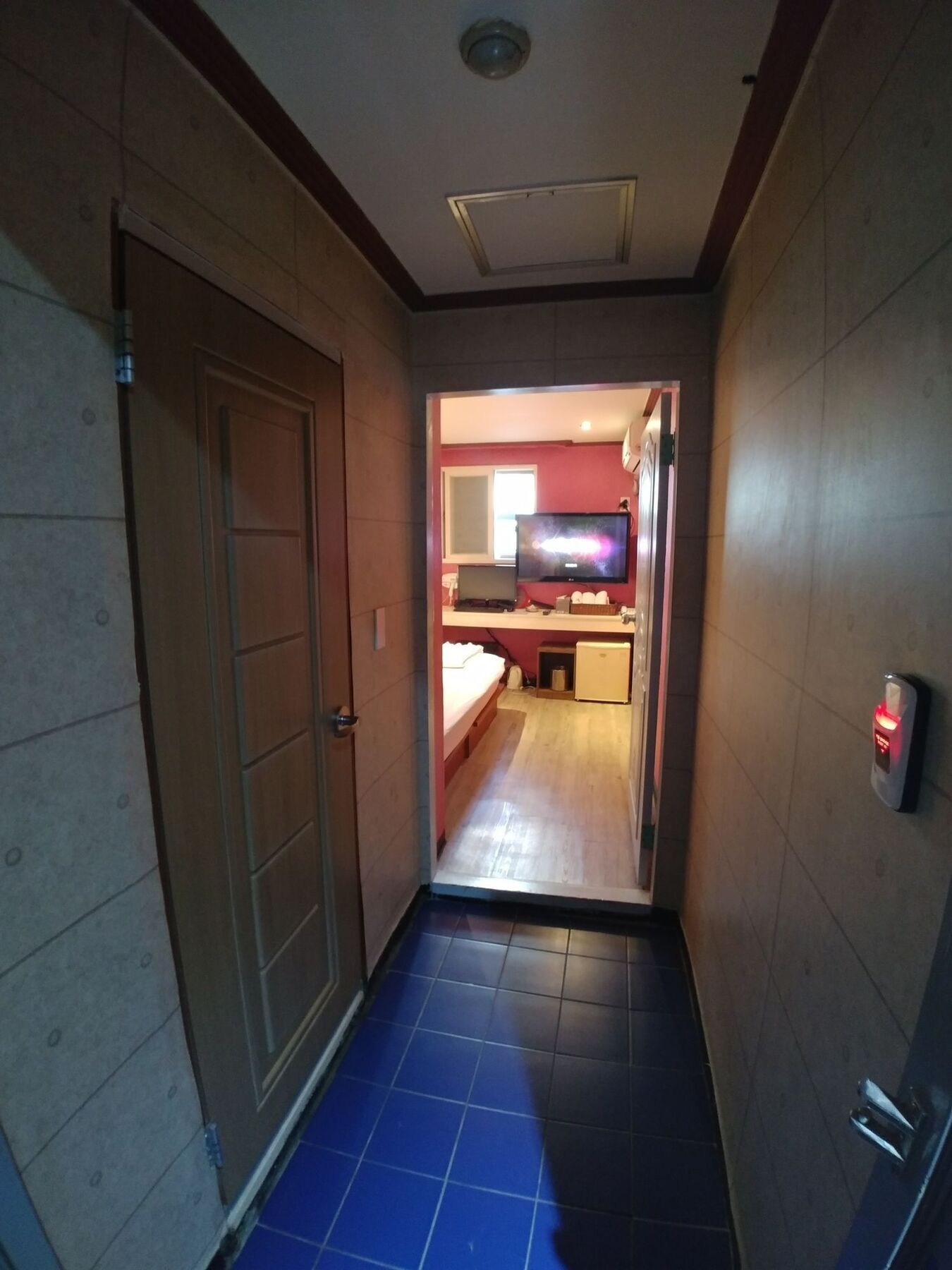 A Motel 2*